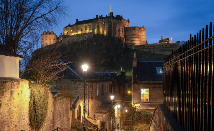 Private Edinburgh to Inverness transfer Mercedes-Benz V-Class